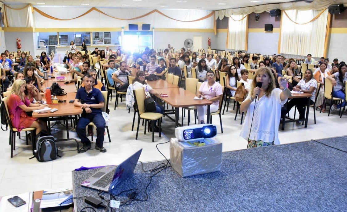 MADRYN FUE SEDE DE LA CHARLA “IGUALES PERO DIFERENTES”
