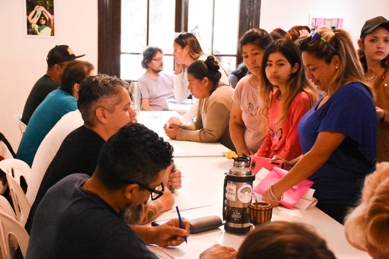 ÉXITO ROTUNDO EN EL INICIO DE LAS INSCRIPCIONES A LOS TALLERES MUNICIPALES