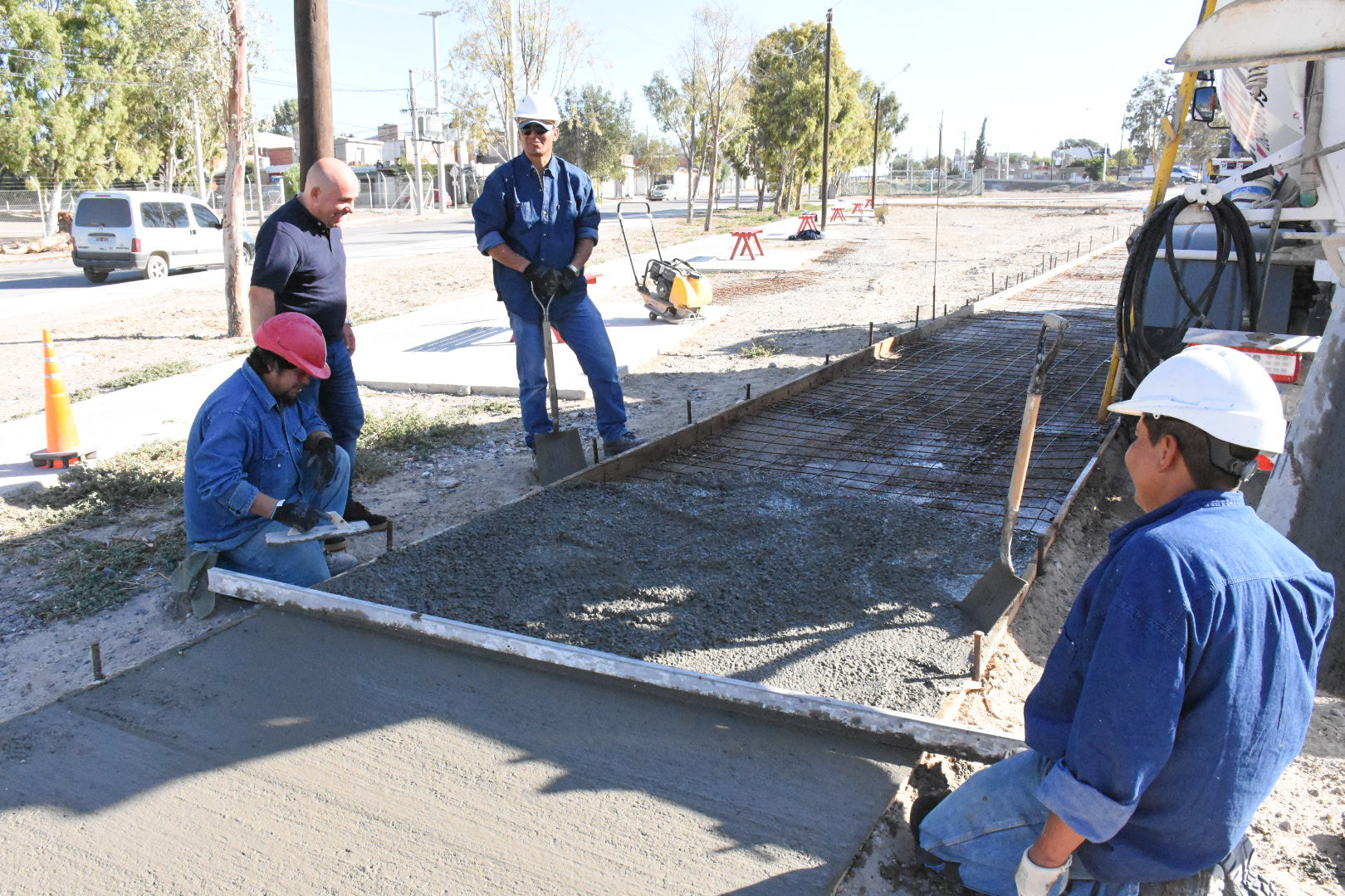 “CONTINÚAN LOS TRABAJOS DE MEJORAMIENTOS BARRIALES”