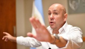 “NO VOY A PERMITIR EL INGRESO A NADIE A PUERTO MADRYN QUE NO SEA RESIDENTE DE LA CIUDAD”