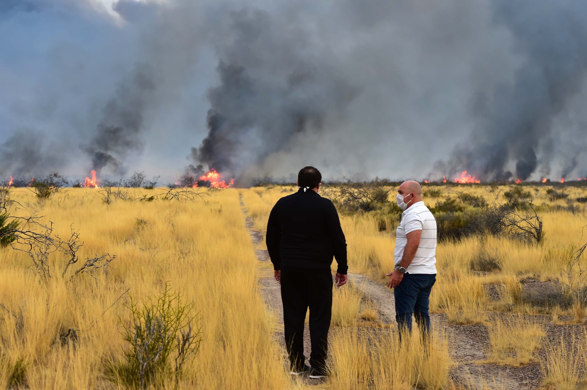 SE LOGRÓ EXTINGUIR EL INCENDIO DESATADO EN LA ZONA NORTE DE LA CIUDAD