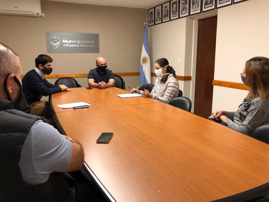 SASTRE SE REUNIÓ CON EQUIPO DE SALUD DEL HOSPITAL REGIONAL DE PUERTO MADRYN