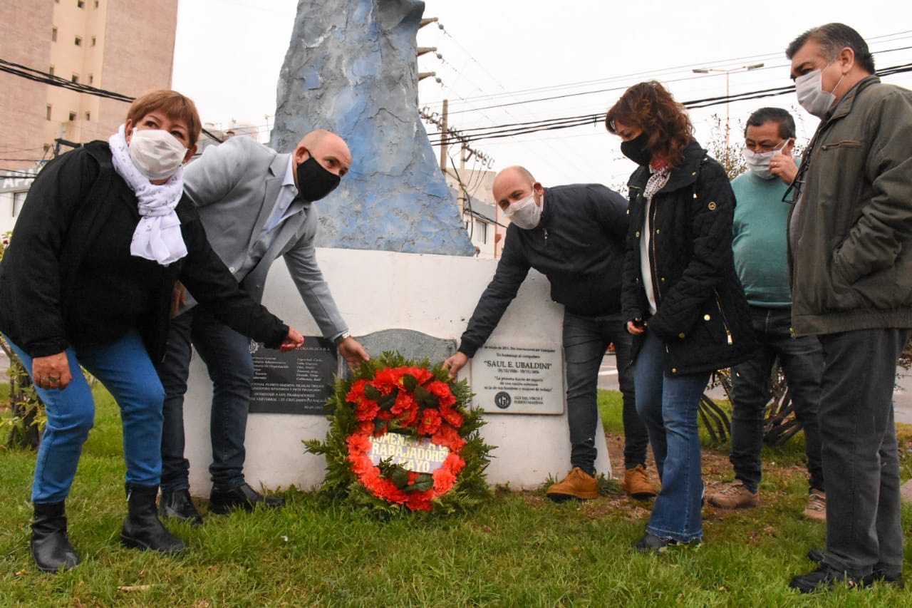 SASTRE ENCABEZÓ HOMENAJE POR EL DÍA INTERNACIONAL DEL TRABAJADOR