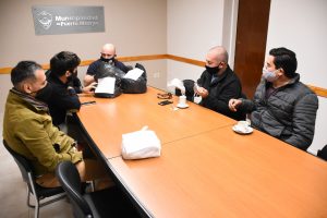 SASTRE EVALUÓ CON TAXISTAS LAS MEDIDAS SANITARIAS