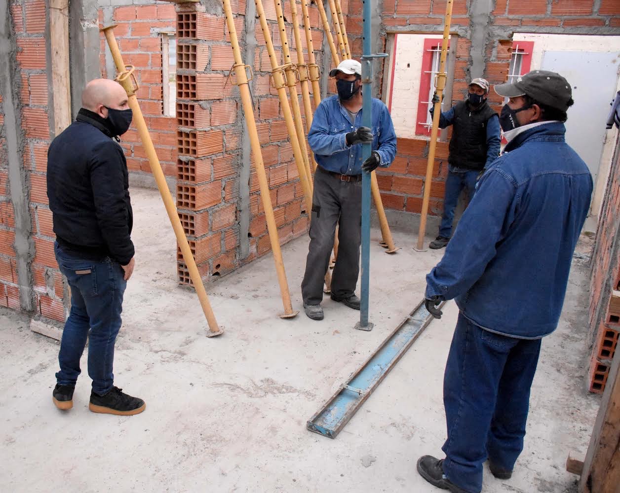 SASTRE SUPERVISÓ OBRAS QUE SE ENCUENTRAN EN EJECUCIÓN