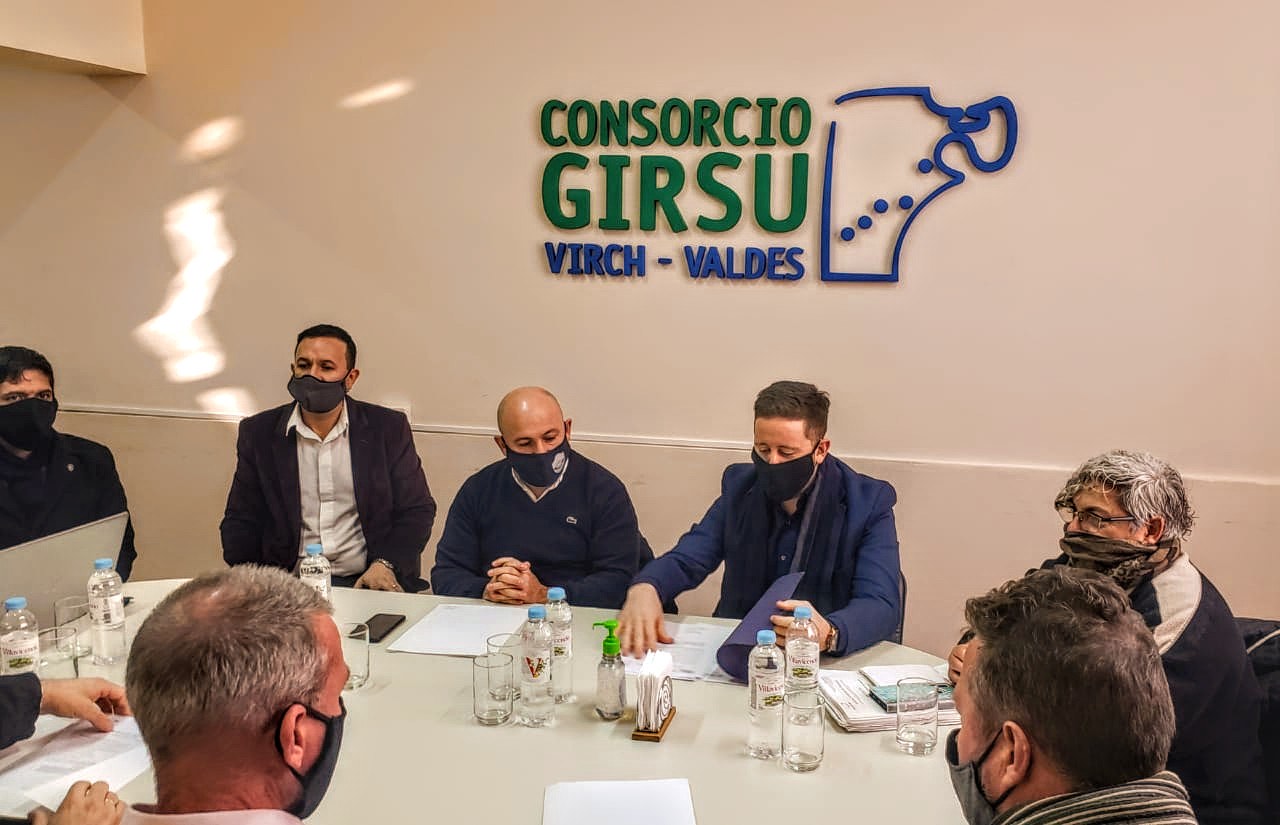 SASTRE CONVOCÓ A TODOS LOS INTENDENTES PARA EVALUAR LA SITUACIÓN DEL GIRSU