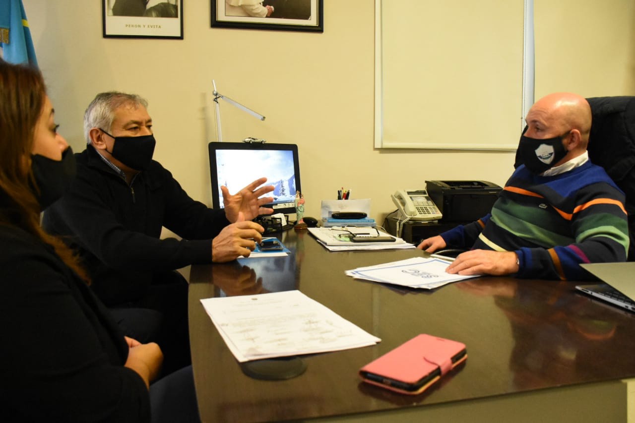 SASTRE SE REUNIÓ CON BÉLIZ POR LA DEFINICIÓN DEL HORARIO COMERCIAL