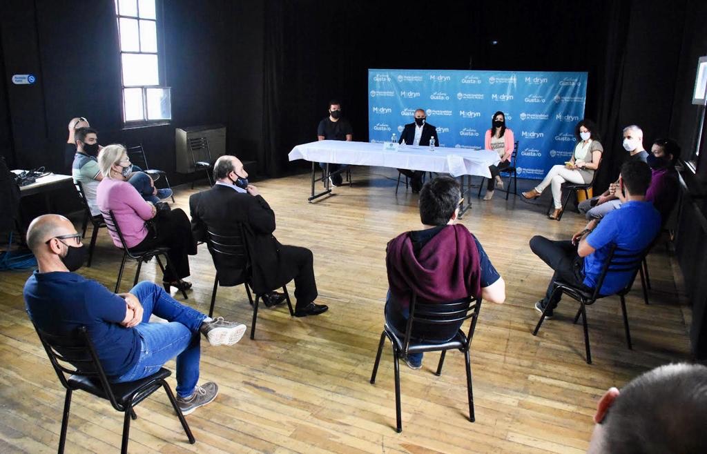 SASTRE BUSCA INCENTIVAR LA OBRA PÚBLICA CON UN PLAN DE ASFALTO Y CORDONES CUNETA