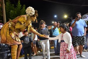 CONVOCAN A ARTISTAS PARA TRABAJAR EN LA PEATONAL “A LA GORRA”