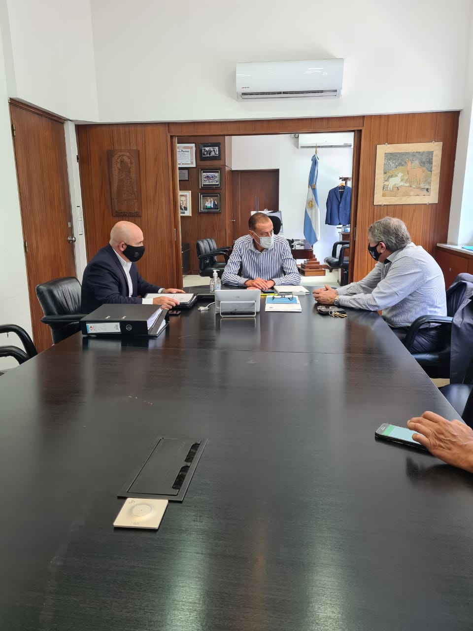 SASTRE SE REUNIÓ CON AUTORIDADES DE VIALIDAD NACIONAL Y CONFIRMÓ OBRAS PARA EL INGRESO A MADRYN