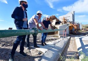 SASTRE RECORRIÓ EL PREDIO DE UNA FIRMA QUE TIENE UN PROCESO INNOVADOR PARA LA CREACIÓN DE ÁRIDOS
