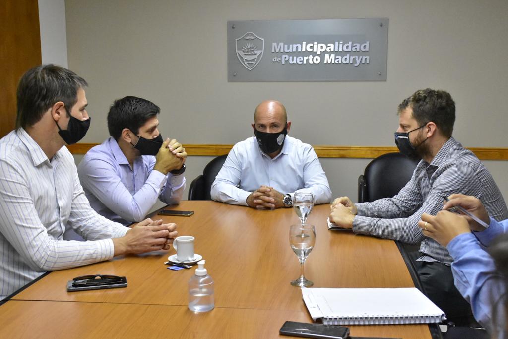 SASTRE ACORDÓ CON DELEGACIONES NACIONALES LA ATENCIÓN EN EDIFICIOS MUNICIPALES DE LOS BARRIOS