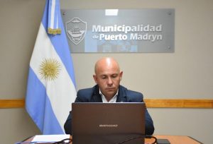 SASTRE VIAJA A BUENOS AIRES PARA SEGUIR GESTIONANDO OBRAS PARA MADRYN