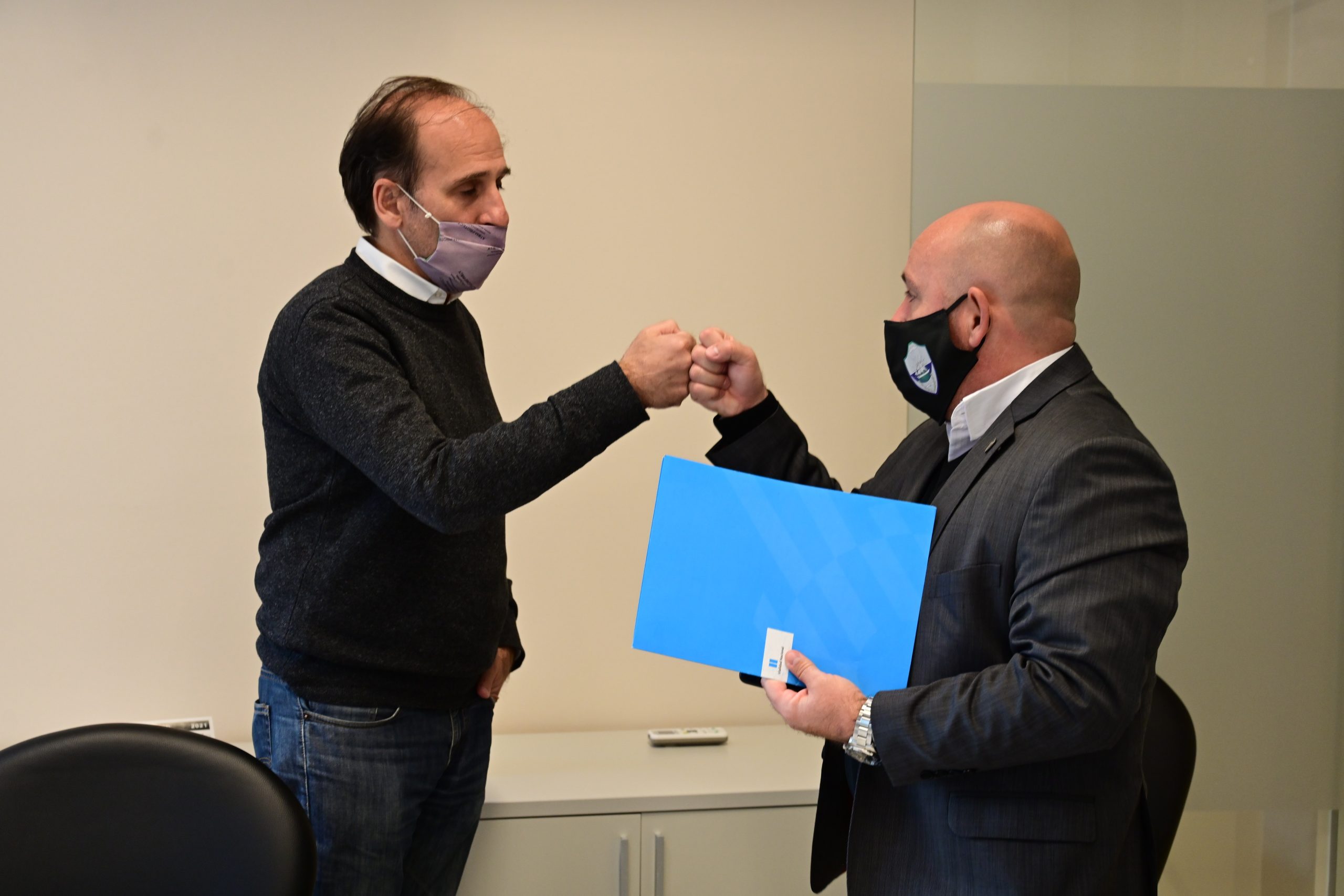 GUSTAVO SASTRE FIRMÓ EN NACIÓN EL INICIO DE LA ANHELADA OBRA DE “CIRCUNVALACIÓN” PARA MADRYN