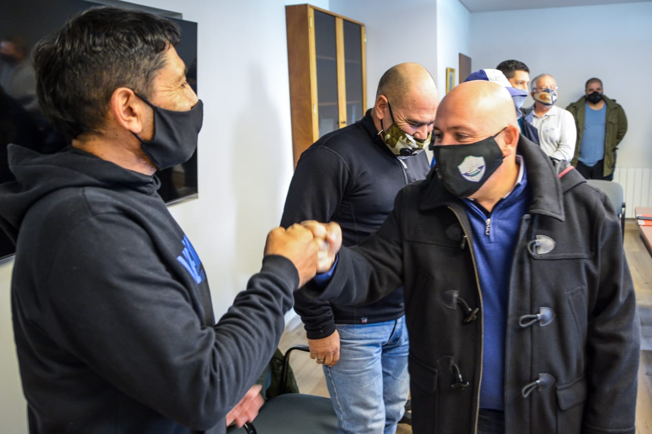 EL VICEGOBERNADOR Y EL INTENDENTE RATIFICARON SU ACOMPAÑAMIENTO HACIA LOS TRABAJADORES DEL PUERTO