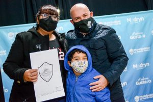 SASTRE ENTREGÓ LA ADJUDICACIÓN DE LOTES A 30 FAMILIAS MADRYNENSES