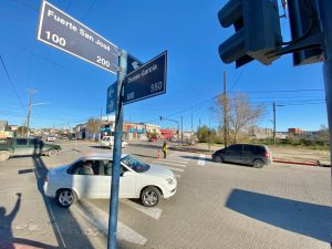 SE HABILITÓ SEMÁFORO EN LA CALLE DOMECQ GARCÍA Y AVENIDA FUERTE SAN JOSÉ