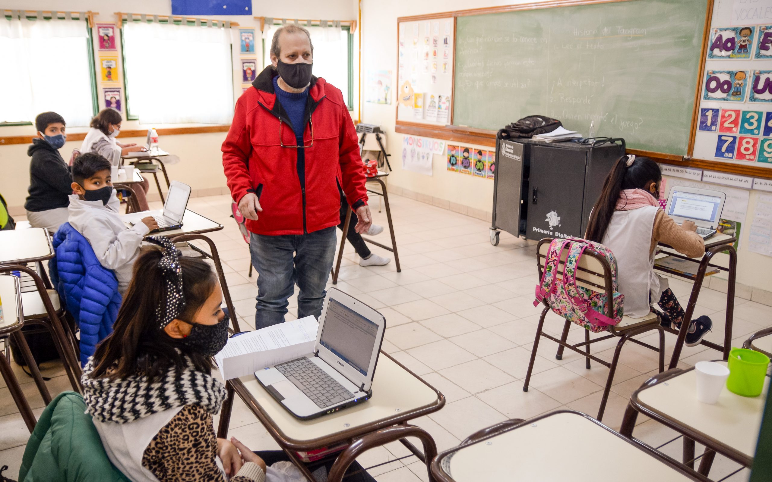 SASTRE DESTACÓ EL DESARROLLO DE HERRAMIENTAS DIGITALES PARA OPTIMIZAR LA VIRTUALIDAD EN LAS ESCUELAS MUNICIPALES