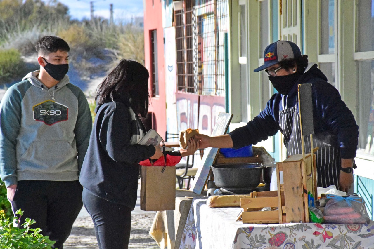 EL SÁBADO HAY FERIA CON SABOR A MADRYN