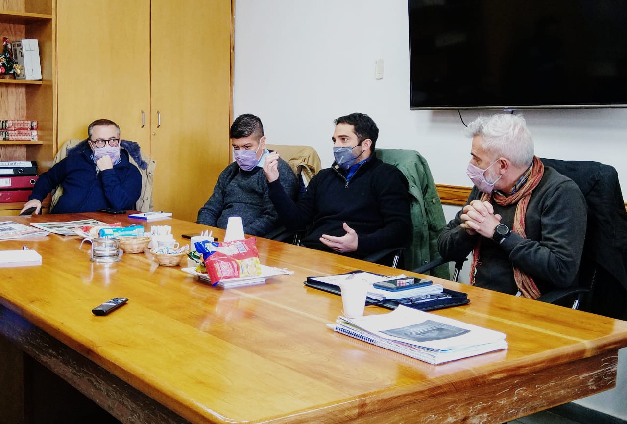 SE CONFORMÓ UNA COMISIÓN DE TRABAJO ENTRE EL MUNICIPIO, VECINOS DEL BARRIO COMERCIO II, SERVICOOP Y EL CENPAT