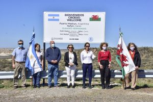MADRYN YA TIENE UN CARTEL SOBRE EL ANIVERSARIO DEL HERMANAMIENTO CON LA CIUDAD DE NEFYN