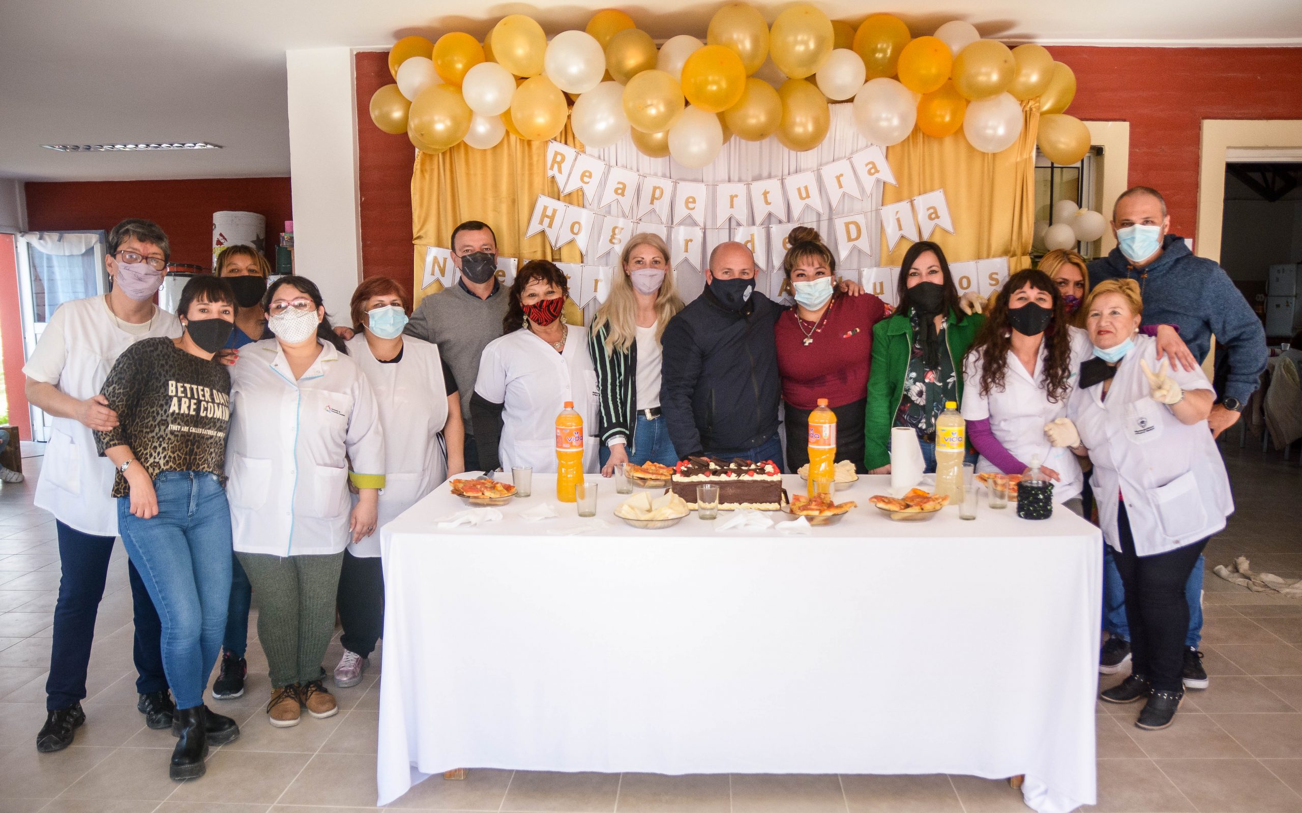 EL INTENDENTE ESTUVO EN LA REAPERTURA DEL HOGAR DE DÍA “NUESTROS ABUELOS”