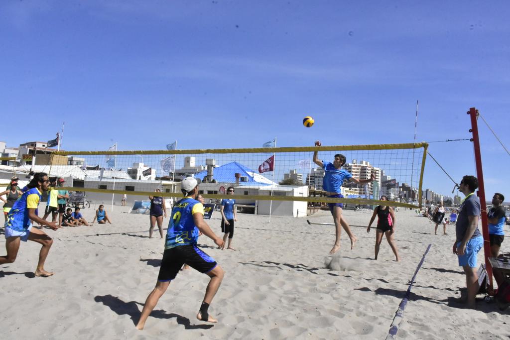 MADRYN CELEBRA LA PRIMAVERA