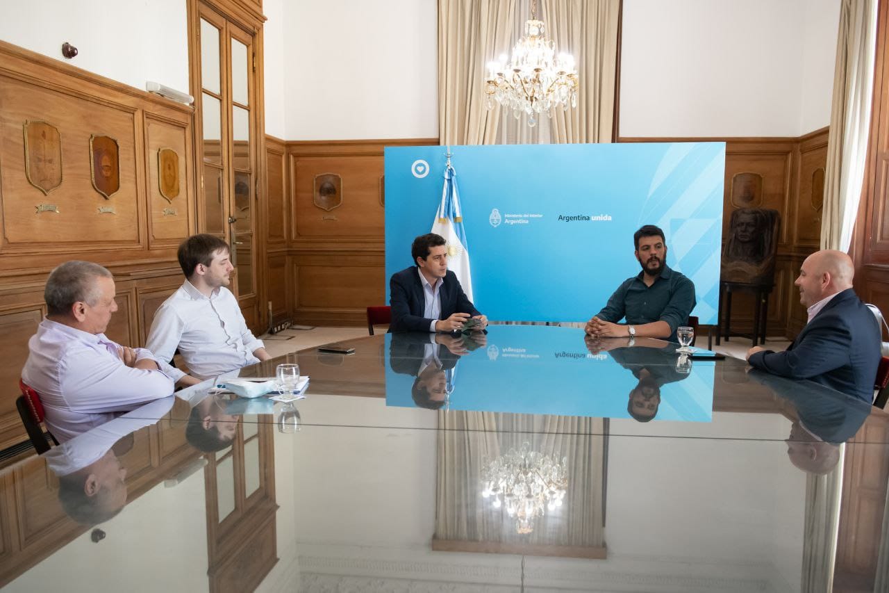 SASTRE SE REUNIÓ EN BUENOS AIRES CON EL MINISTRO DE PEDRO PARA AVANZAR EN PROYECTOS PRESENTADOS ANTE NACIÓN