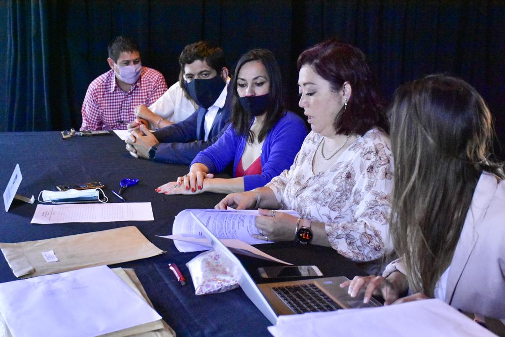 CONCURSO PÚBLICO PARA LA INSTALACIÓN DE VEHÍCULOS GASTRONÓMICOS