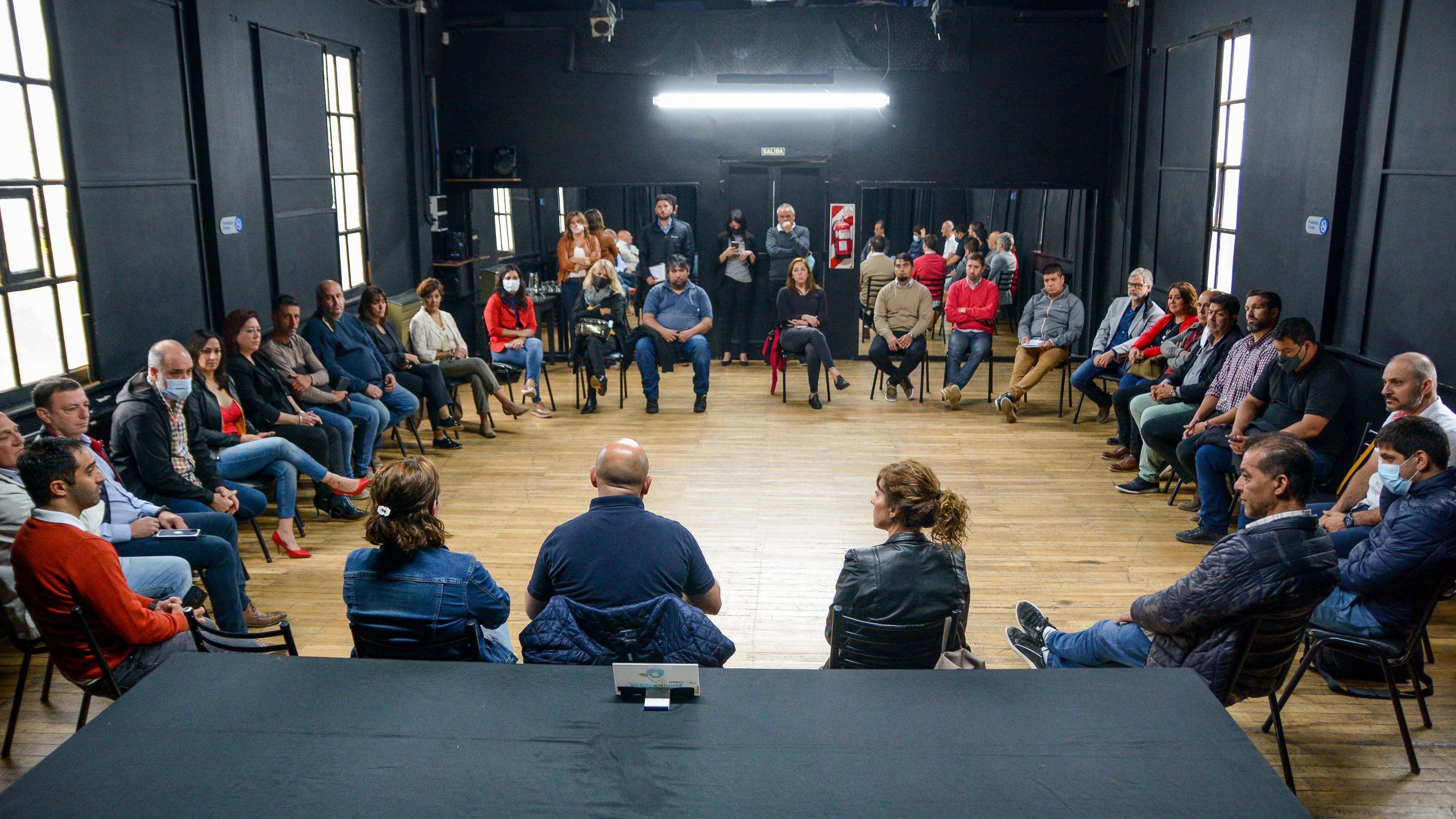 EL INTENDENTE ENCABEZÓ UNA REUNIÓN DE GABINETE AMPLIADO PARA COMENZAR A DIAGRAMAR LA TEMPORADA DE VERANO