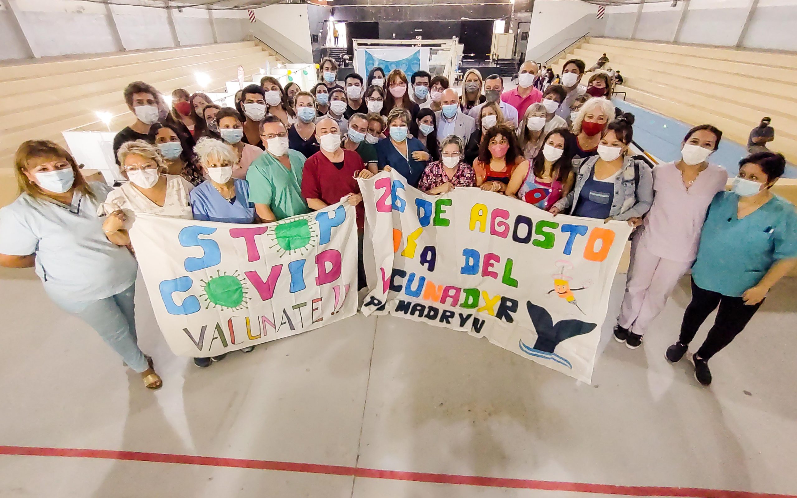 EL INTENDENTE RECONOCIÓ NUEVAMENTE A QUIENES TRABAJAN EN EL VACUNATORIO CONTRA EL COVID-19