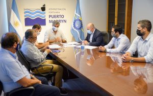 SASTRE FIRMÓ EL CONVENIO PARA PONER EN VALOR EL EMISARIO PLUVIAL QUE ESTÁ UBICADO EN EL MUELLE “COMANDANTE LUIS PIEDRA BUENA”
