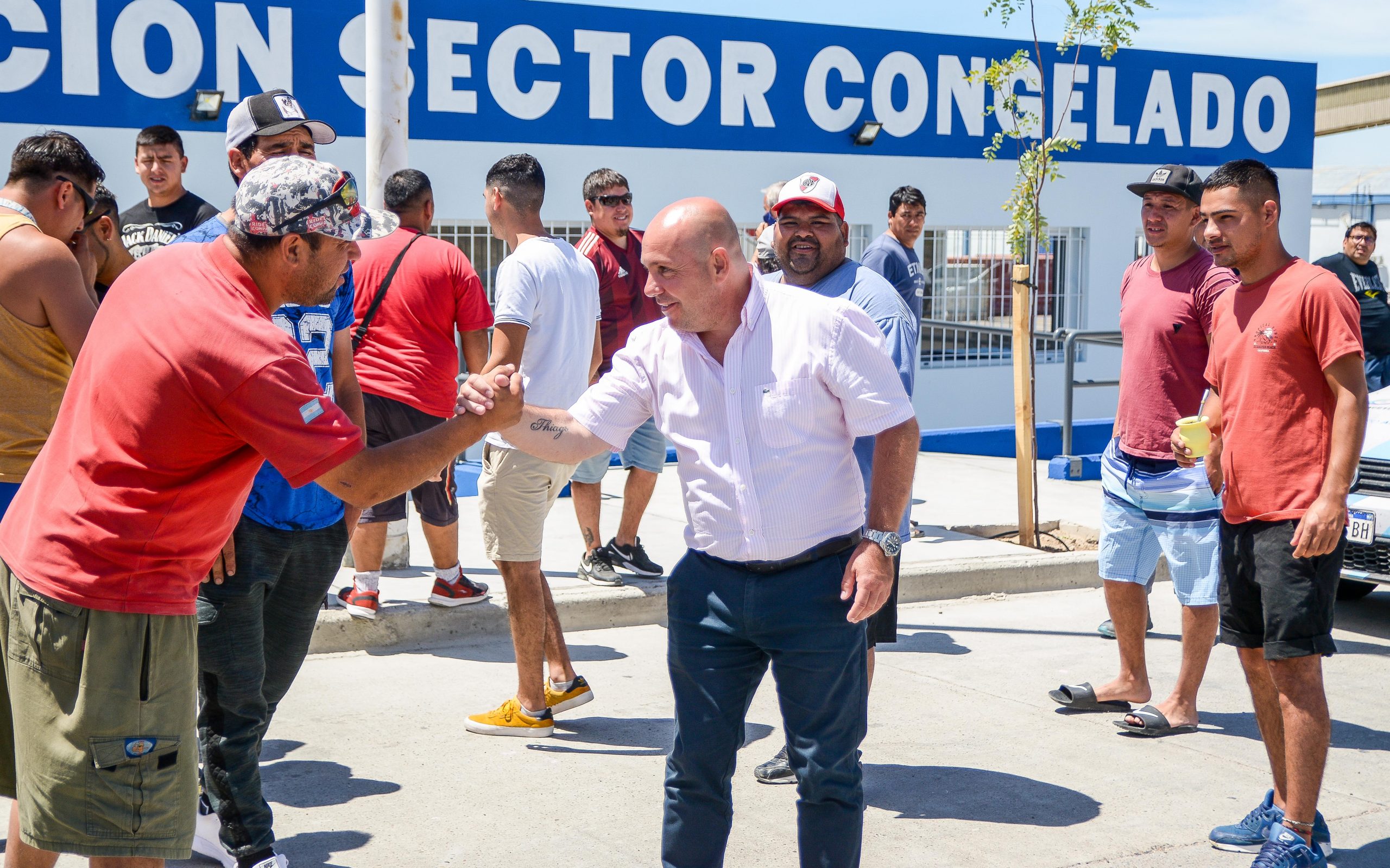 NUEVO CENTRO DE CONTRATACIÓN PARA TRABAJADORES DE MADRYN: EL VICEGOBERNADOR Y EL INTENDENTE ESTUVIERON EN LA INAUGURACIÓN