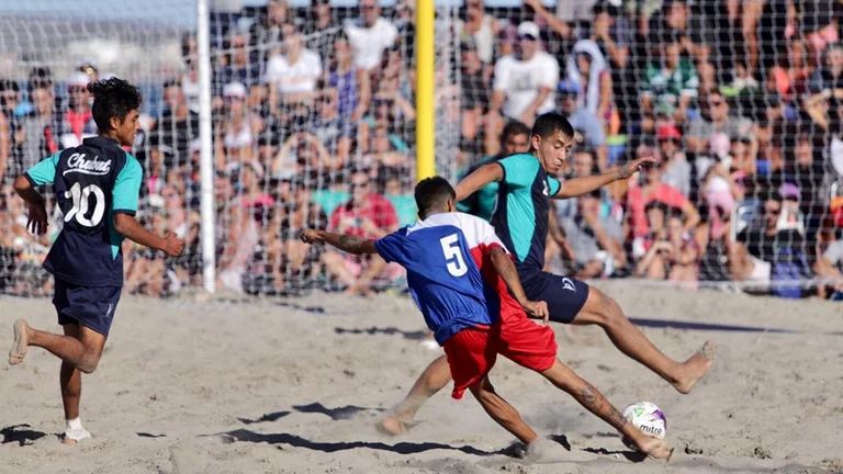 MADRYN SERÁ SEDE DE DOS TORNEOS NACIONALES DE FÚTBOL PLAYA QUE SE HARÁN POR PRIMERA VEZ EN LA HISTORIA