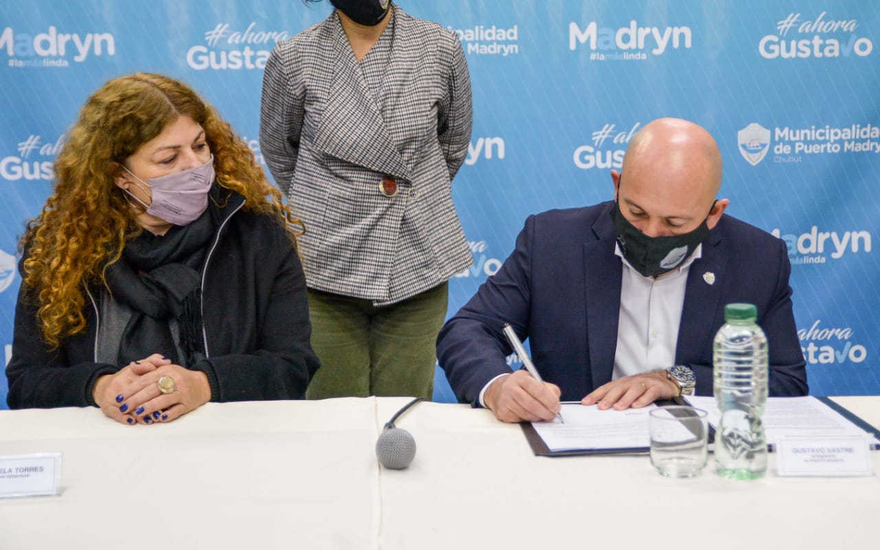 ESTA SEMANA SE LANZA EN MADRYN EL PROGRAMA “VERANO CUIDADO”, LLEGA LA MINISTRA VIZZOTTI Y SASTRE VIAJA A BUENOS AIRES PARA SEGUIR GESTIONANDO OBRAS
