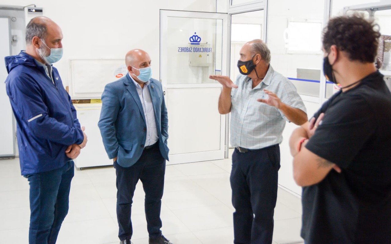 EL INTENDENTE RECORRIÓ EMPRENDIMIENTOS LOCALES Y REMARCÓ SU ACOMPAÑAMIENTO HACIA QUIENES LOS IMPULSAN