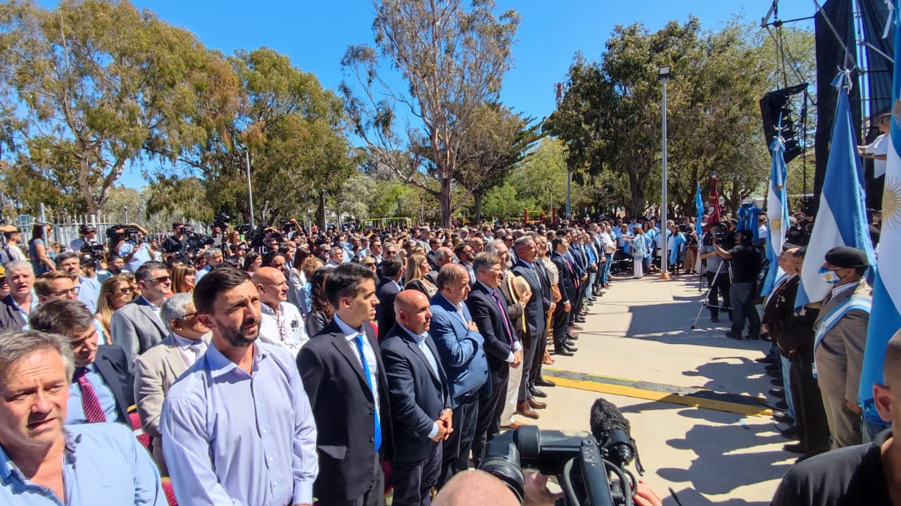 EL INTENDENTE PARTICIPÓ DEL ACTO POR EL 121º ANIVERSARIO DE COMODORO RIVADAVIA