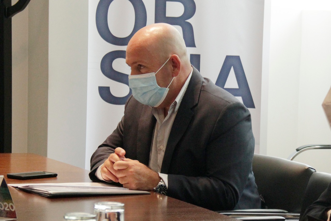 TRAS REUNIONES EN EL ORSNA, SASTRE CONFIRMÓ LAS OBRAS PARA LA AMPLIACIÓN Y READECUACIÓN DEL AEROPUERTO “EL TEHUELCHE”