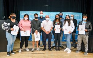 EL INTENDENTE ENTREGÓ APORTES A EMPRENDEDORES JÓVENES DE PUERTO MADRYN