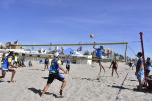 SE ACERCA UNA NUEVA EDICIÓN DEL FESTIVAL DE PLAYA “ANTONIO TORREJÓN”