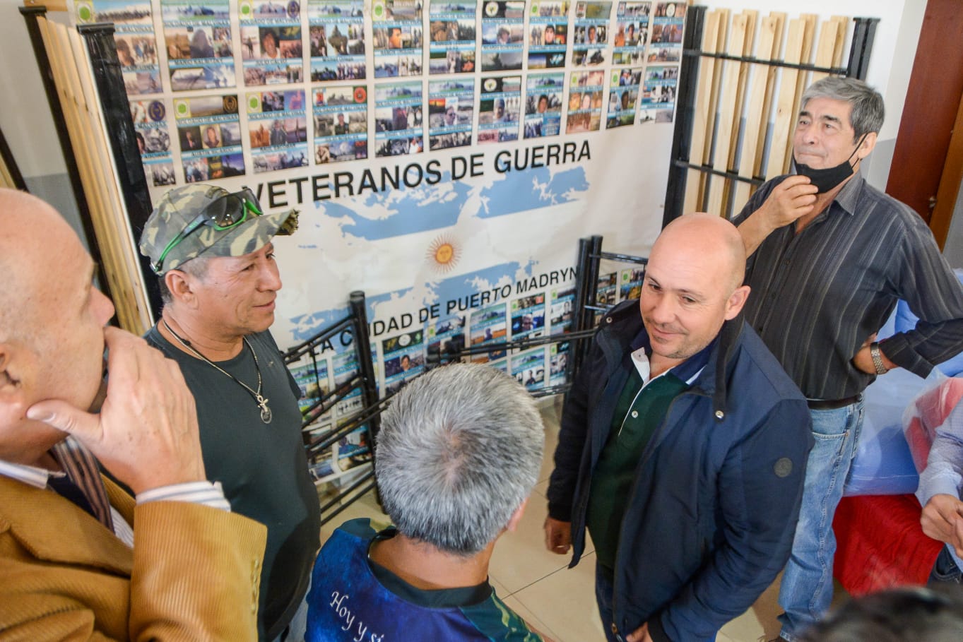 EL INTENDENTE ENTREGÓ INSUMOS Y EQUIPAMIENTO PARA EL CENTRO DE VETERANOS DE GUERRA DE MALVINAS