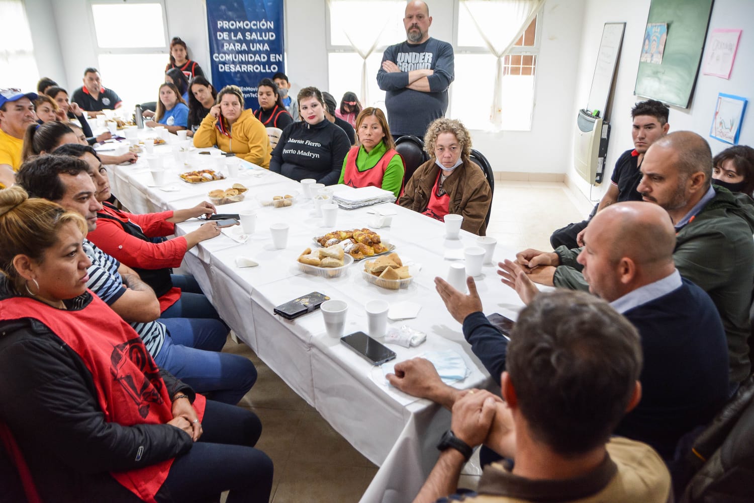 SASTRE SE REUNIÓ CON LOS REPRESENTANTES DE TODOS LOS MOVIMIENTOS SOCIALES DE MADRYN PARA FORTALECER LOS TRABAJOS CONJUNTOS
