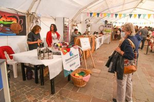 INVITAN A PARTICIPAR DE LA CONFECCIÓN DE MANTAS