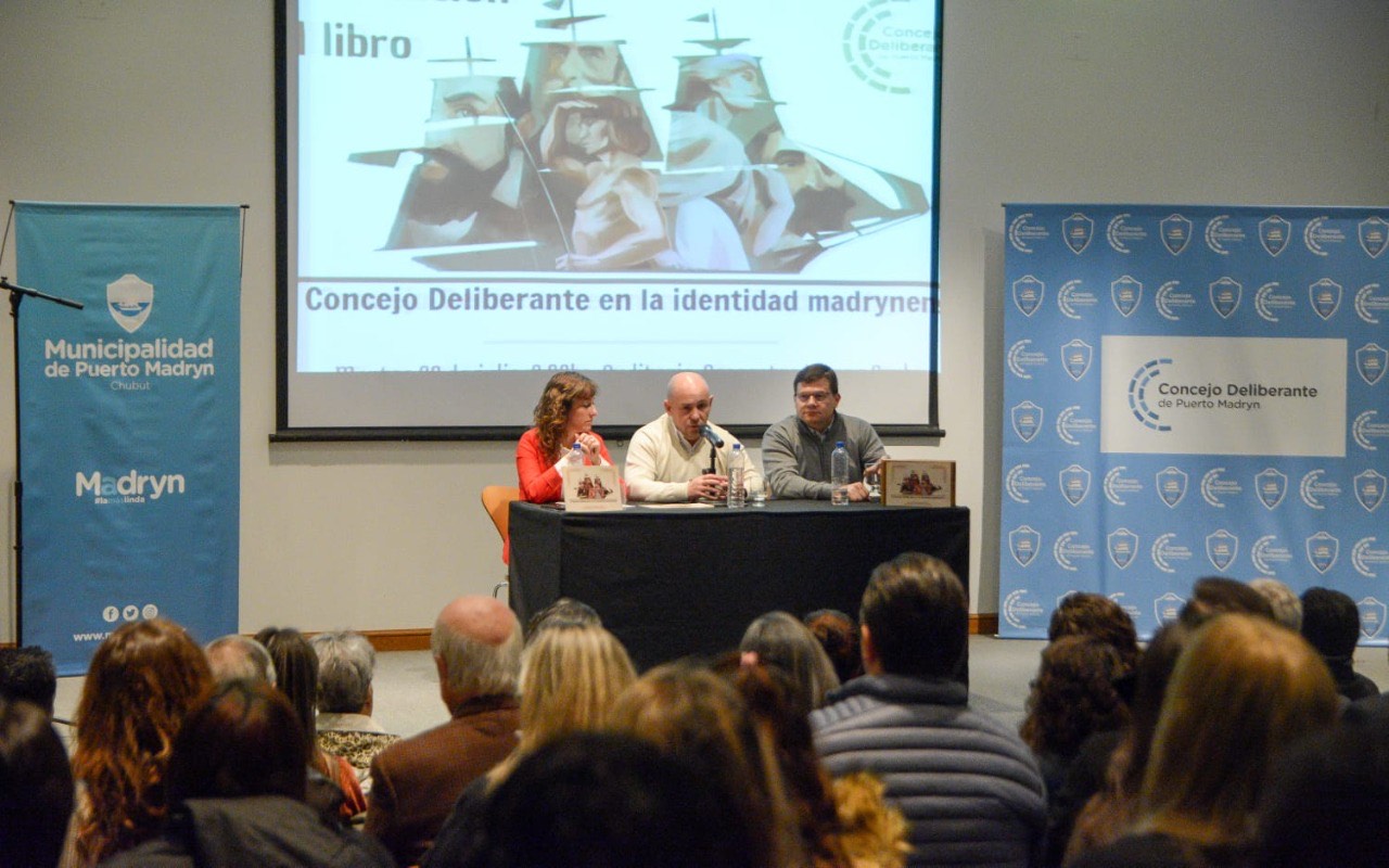 ACTIVIDADES POR EL 157º ANIVERSARIO DE MADRYN: SASTRE PARTICIPÓ DE LA PRESENTACIÓN DEL LIBRO “CONCEJO DELIBERANTE EN LA IDENTIDAD MADRYNENSE”