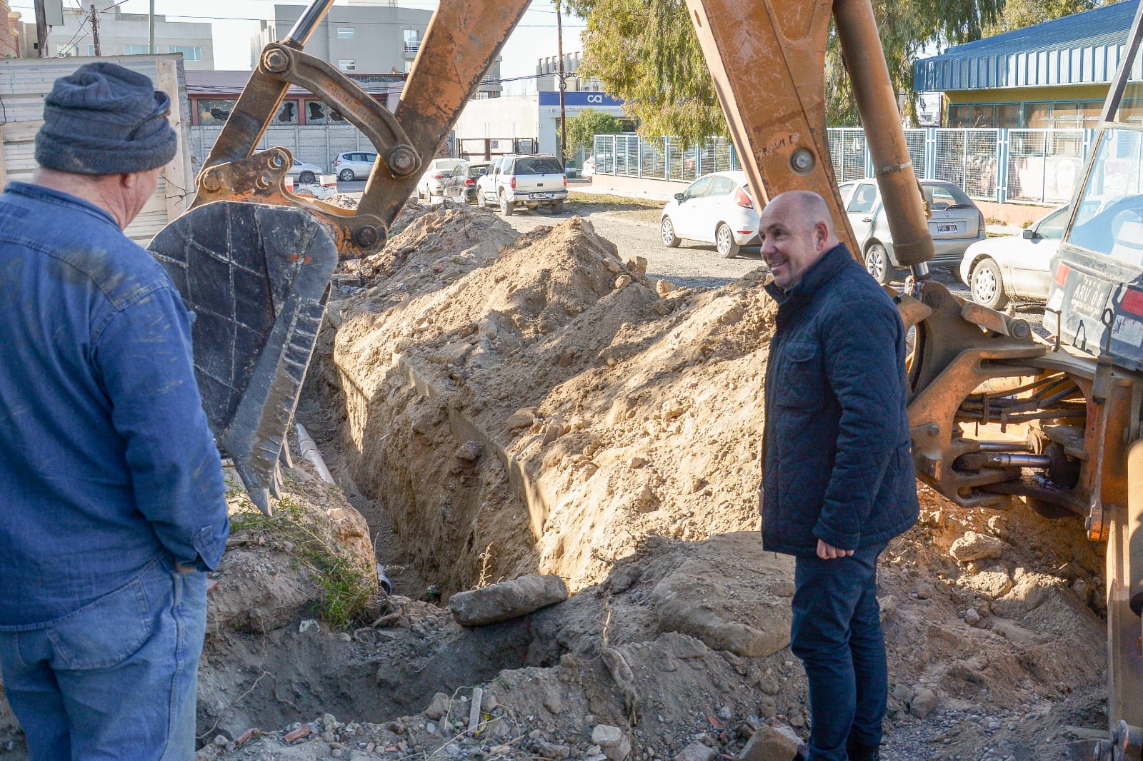 EL INTENDENTE RECORRIÓ OBRAS QUE SE ESTÁN EJECUTANDO EN DISTINTOS BARRIOS DE PUERTO MADRYN