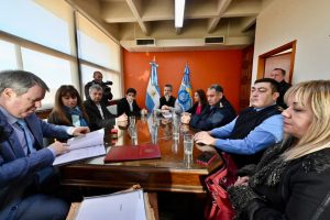 SE REALIZÓ LA LICITACIÓN PARA LA CONSTRUCCIÓN DE LA COMISARÍA 5ª Y SE ANUNCIÓ QUE SE EQUIPARÁ UNA NUEVA PLAZA EN EL BARRIO SOLANA DE LA PATAGONIA