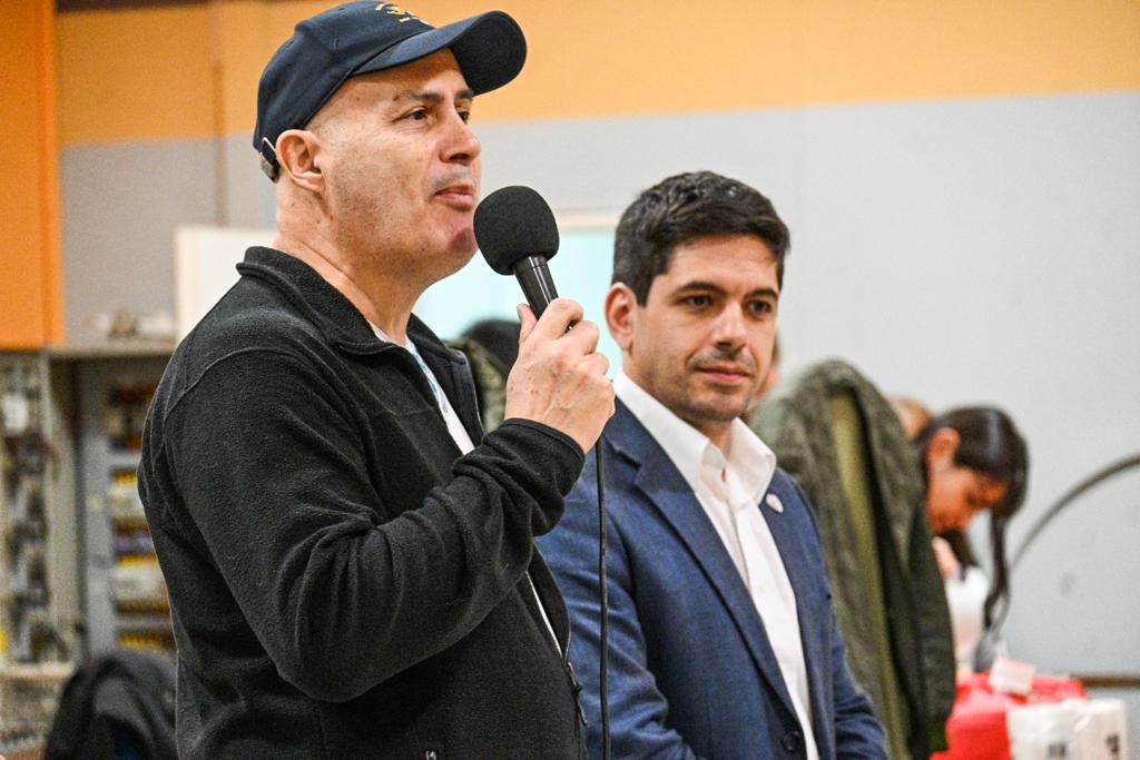 ESTUDIANTES DE TRELEW REALIZARON UNA RECORRIDA MALVINERA EN MADRYN