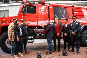EL INTENDENTE PARTICIPÓ DE LA PRESENTACIÓN DEL NUEVO MÓVIL DE LA ASOCIACIÓN DE BOMBEROS VOLUNTARIOS DE PUERTO MADRYN