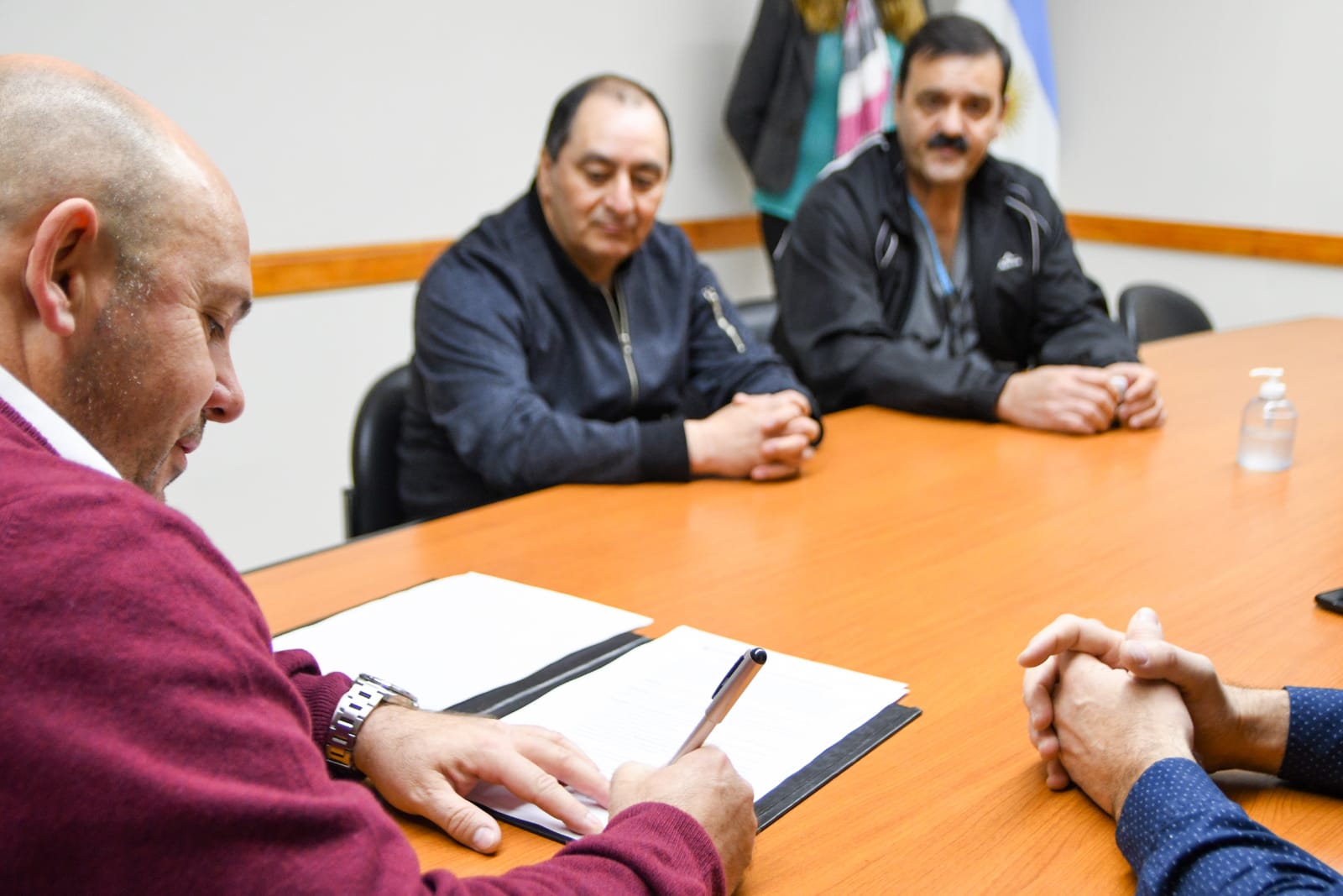 SASTRE FIRMÓ UN ACUERDO DE COOPERACIÓN Y ASISTENCIA CON EL COLEGIO DE ENFERMEROS PARA AVANZAR EN EL DICTADO DE CAPACITACIONES
