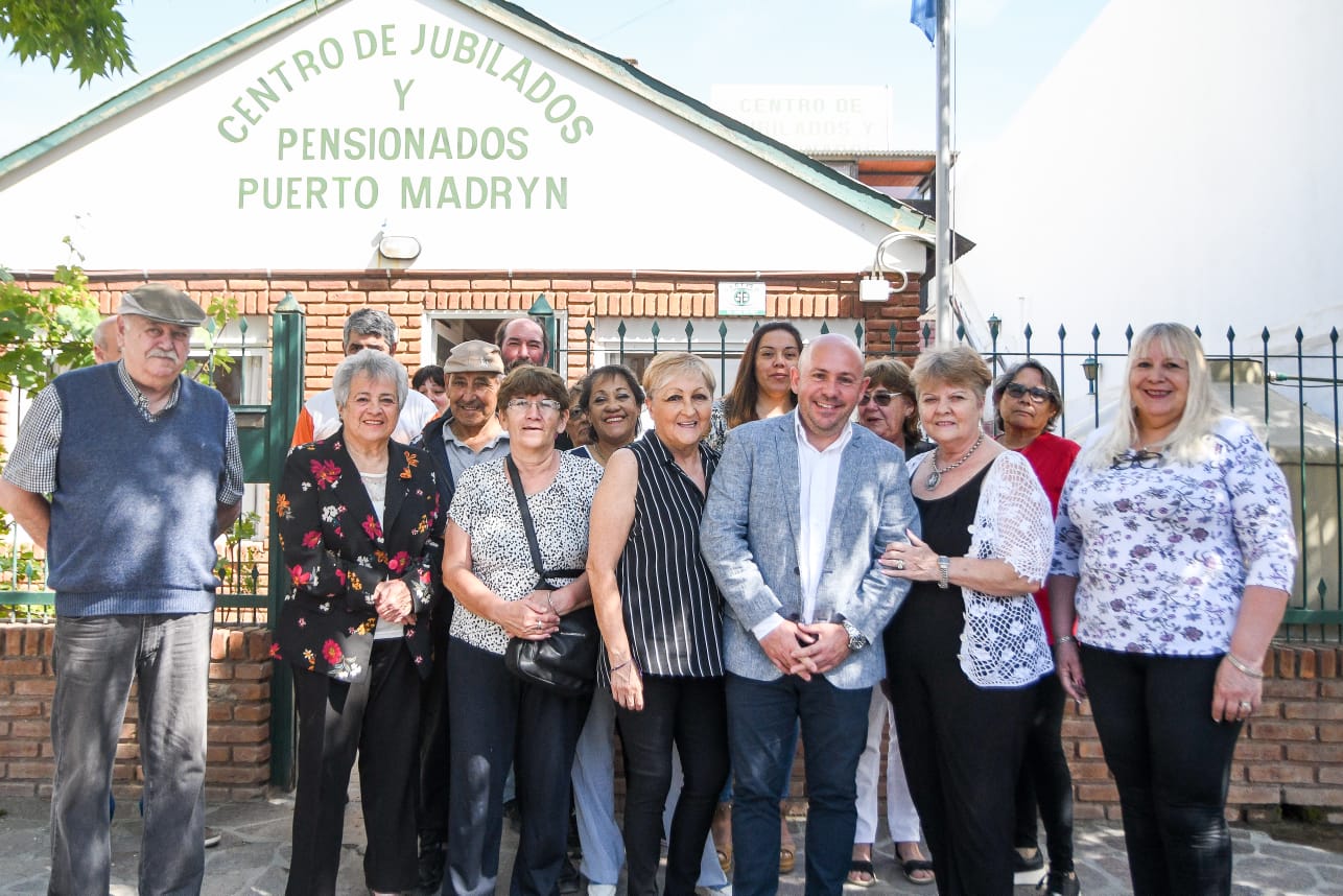 EL INTENDENTE VISITÓ LAS INSTALACIONES DEL CENTRO DE JUBILADOS Y PENSIONADOS PUERTO MADRYN